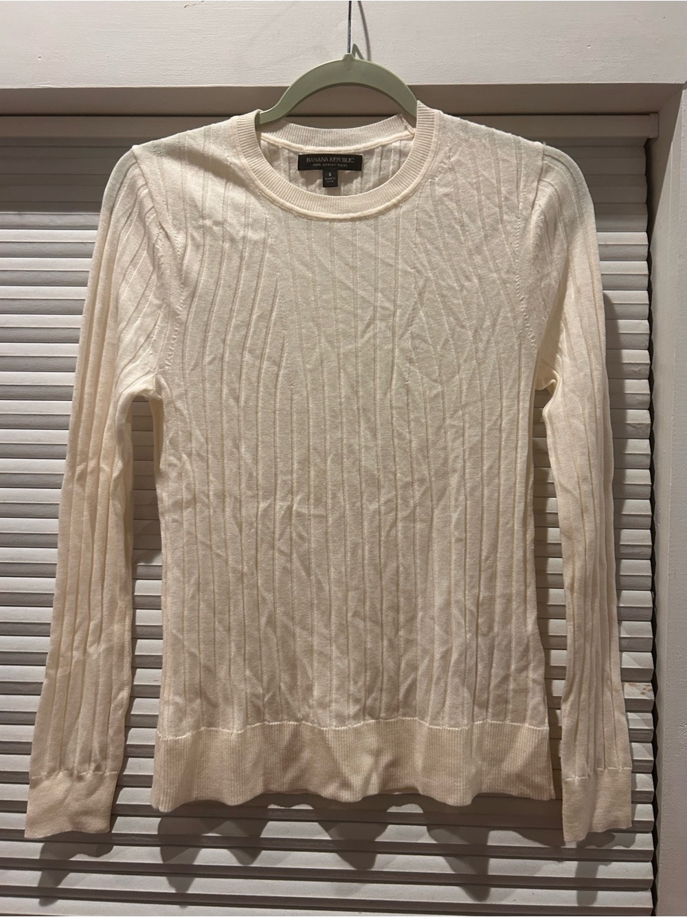 Banana Republic Washable Merino Wool Ribbed Crewneck Sweater - Cream, Size S